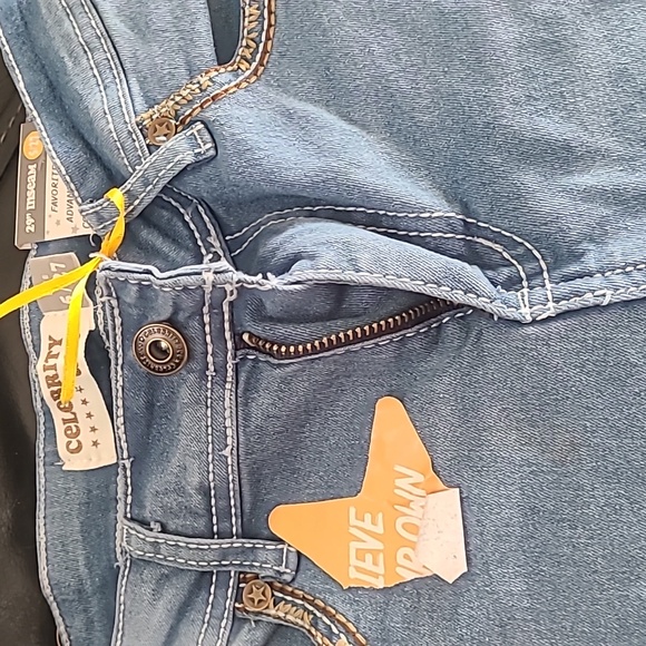 Skinny Embroidered Jeans Junior Size 5/27 29" inseam Mid Rise - Picture 3 of 5